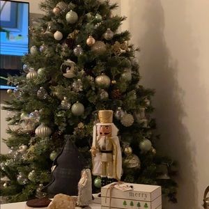 Meet your Posher, Lilly